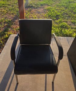 Salon shampoo bowl/sink and chair