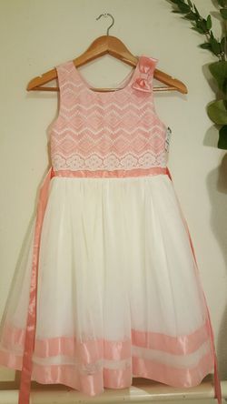 Beautiful girls party dress size 10 in Tracy