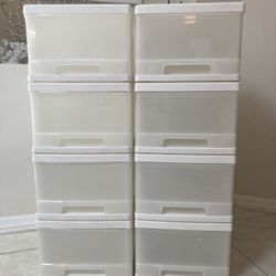 Plastic Drawers (Set of 8 or If you buy just one, it's $10)