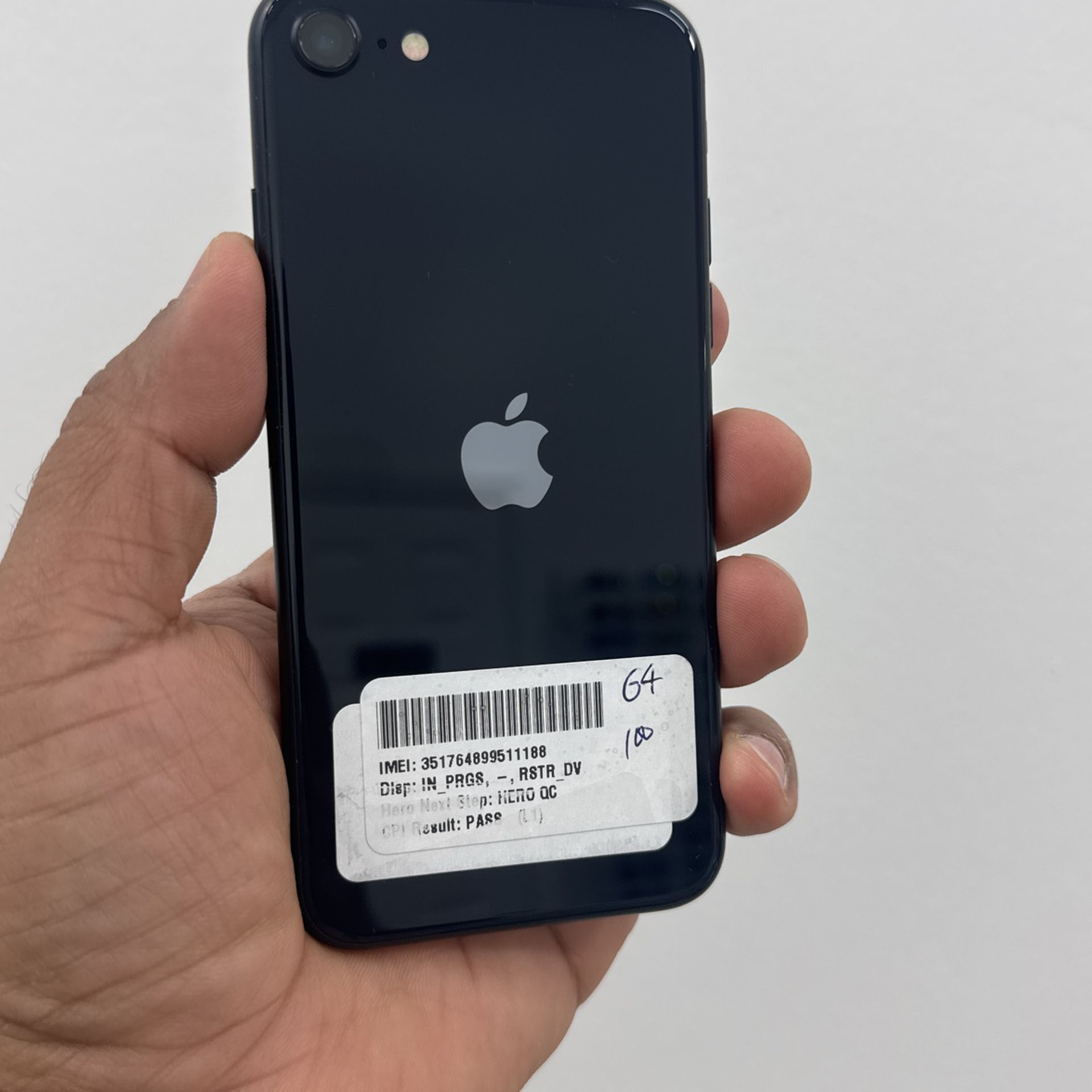 iPhone Se2 64gb 100% Battery Health Unlocked 