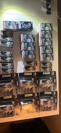 Sylvania Xenarc HID Xenon Bulbs Lot