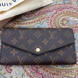 LV  Wallet