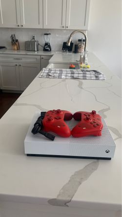 Xbox one s diskless To sports red controller