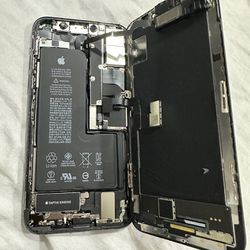 Apple iPhone X iCloud locked and No display (only for parts )