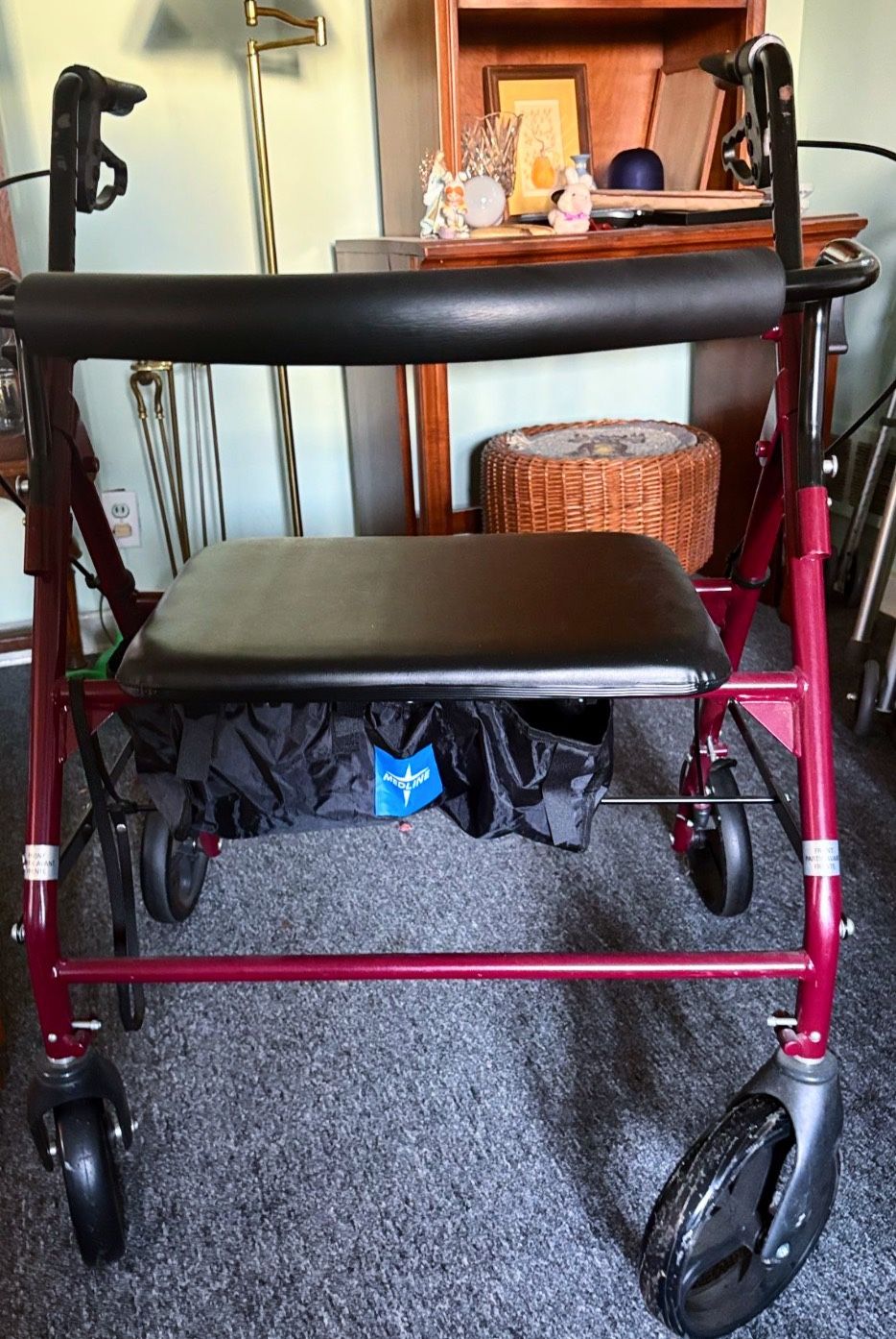 Medline 4 wheel Rollater
