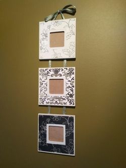 3 small frames (attached with small ribbon)