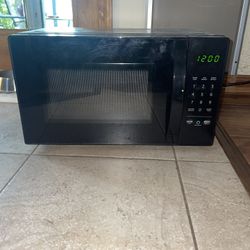 Amazonbasics Microwave