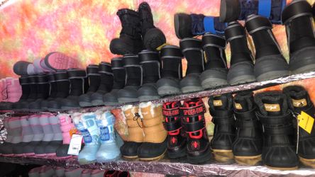 Snow Boots Size 7C