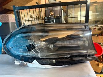 Dodge charger  Headlight Assembly – Cracked Lens