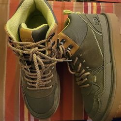 Uggs Hiker Boots 9.5