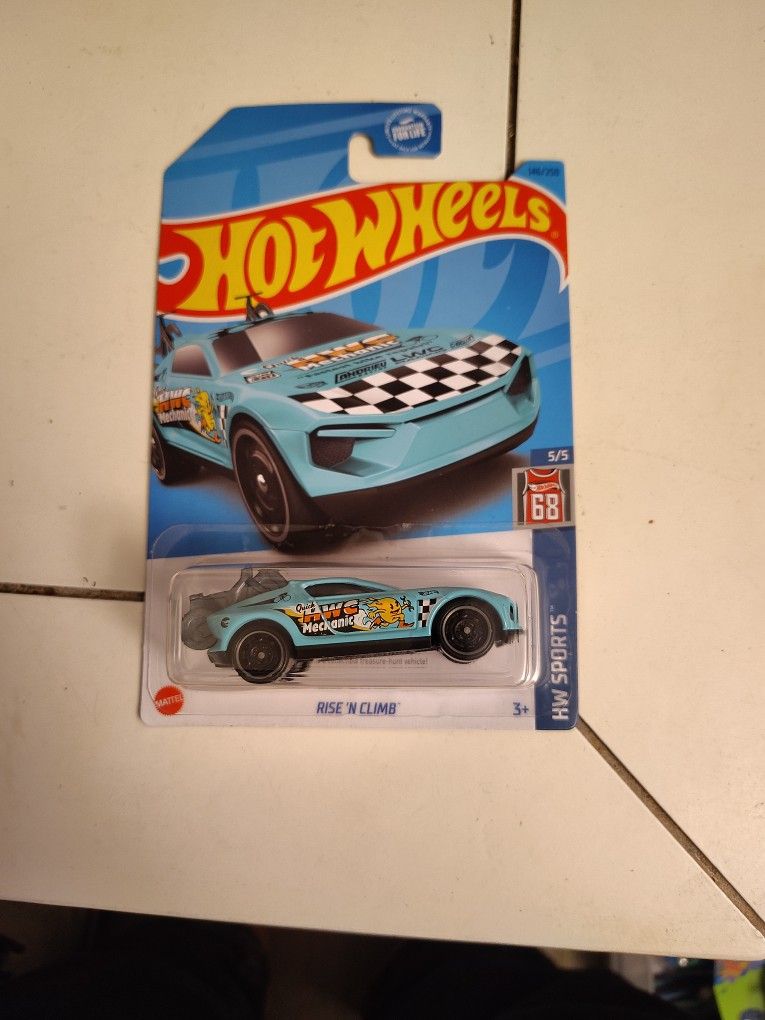 Hot wheels Treasure Hunt 