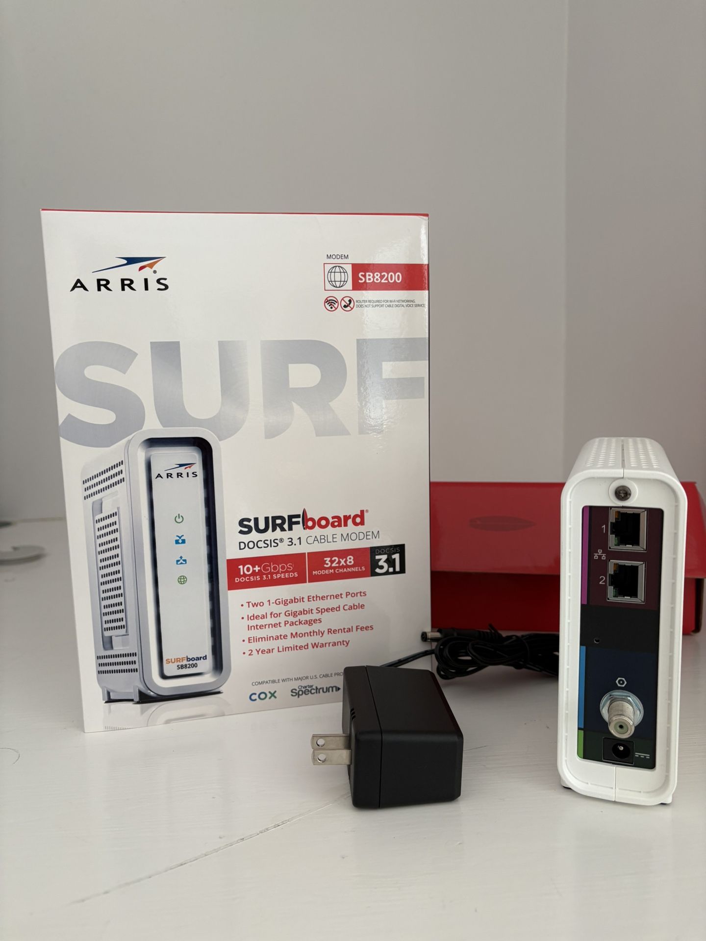 ARRIS SURFboard SB8200 DOCSIS 3.1 Cable Modem