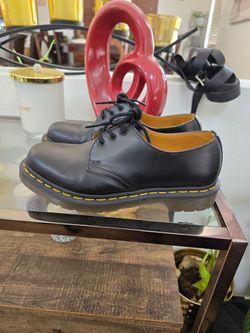 Dr. Martens size 8 women