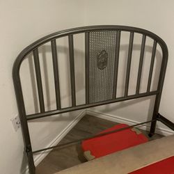 Full Size Metal Bed Frame With Mattress 