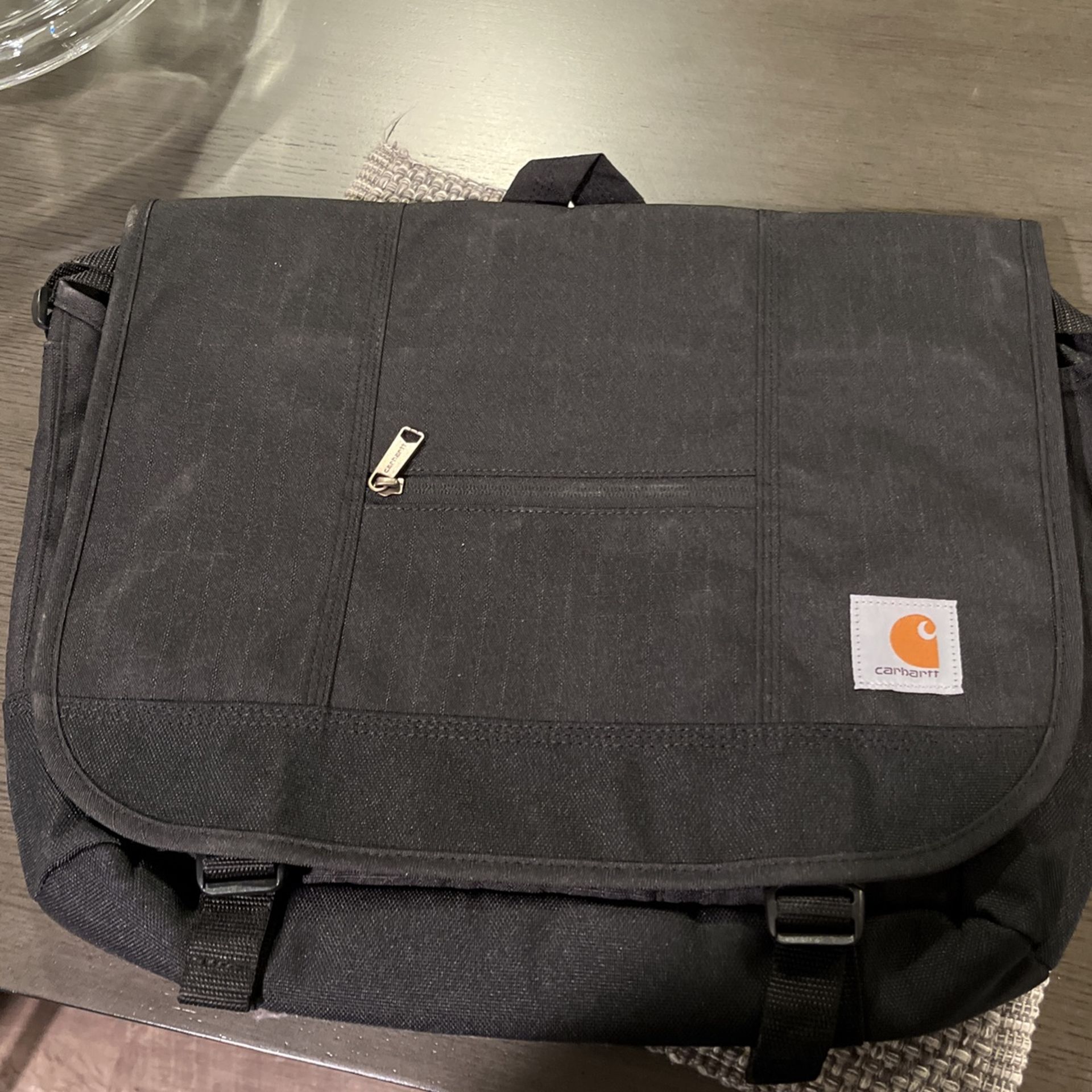 Carhartt D89 Messenger Bag