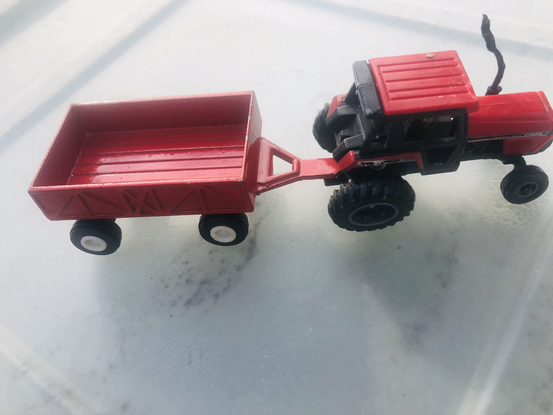 Vintage Metal Toy International Tractor With Trailer 6 inches Long
