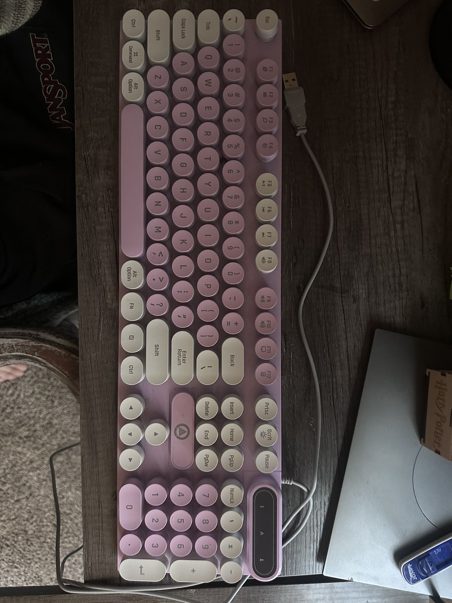 standard keyboard
