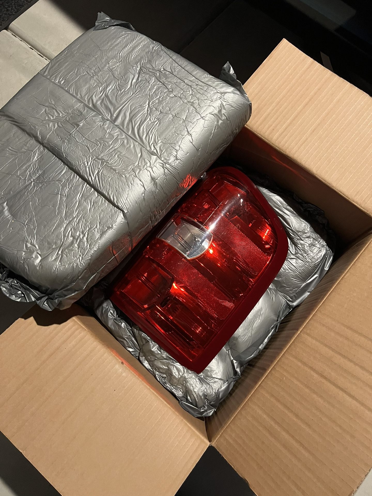 2007 To 2013 Silverado OE Tail Lights