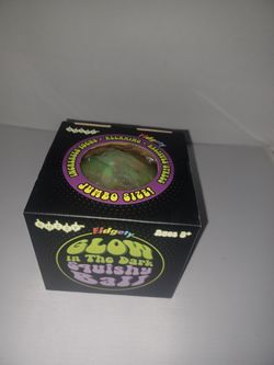 Jumbo Glow In The Dark Ball Squishy