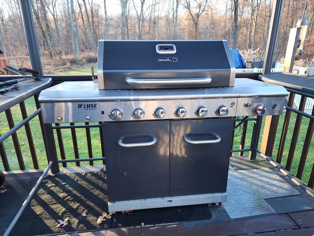 NEXGRILL 6 Burner Gas Grill W/ Sear Station 