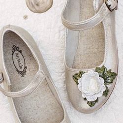 Joyfolie Sparkly Gold Lola Mary Jane Flats w/ Flowers at Toes, Size 3Y
