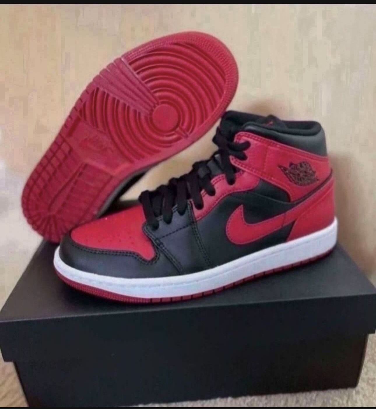 Nike Air Jordan 1 Mid Banned Black Red Size 7.5 Brand New 