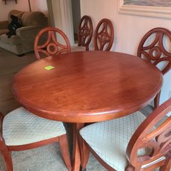 $50 Kitchen Table Bulit In Leaf 6 Chairs