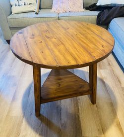 Round wood Table
