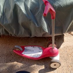 Radio Flyer Toddler Scooter 