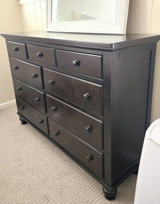 Ashley Bedroom Set (Dresser, Nightstand, & Headboard) - REAL HARDWOOD!
