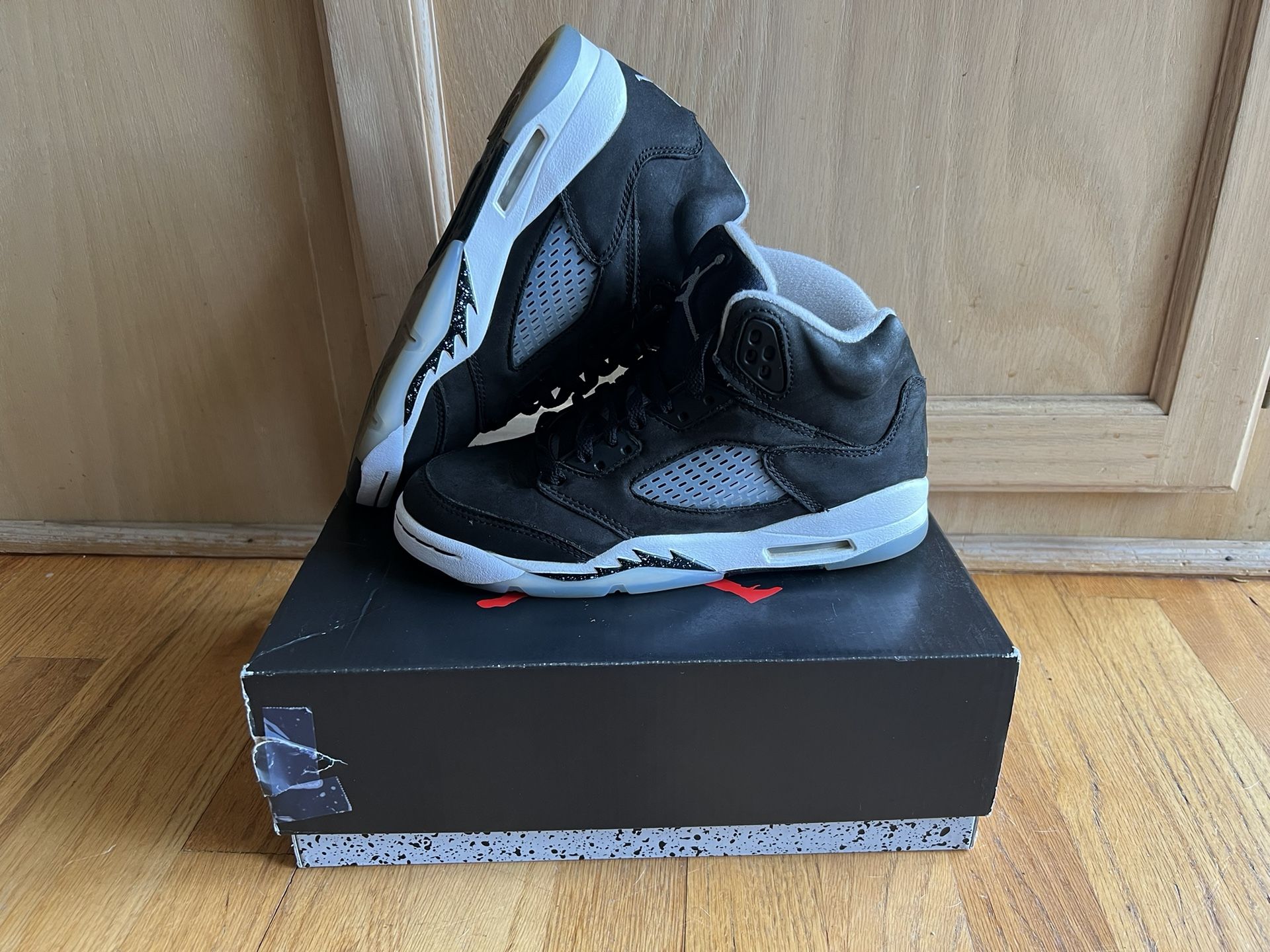 Jordan 5 Moonlight Retro-Y4