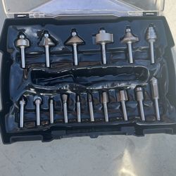 19 Piece Router Set  