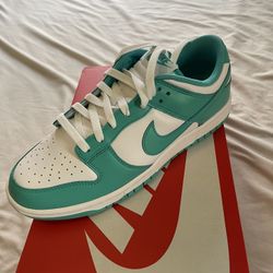 Nike Dunk Low