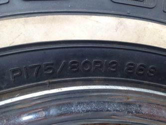 Vendo cuatro llantas con rim