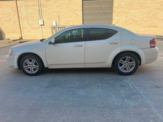 Dodge Avenger White 4-Door Sedan