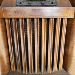 1942 Philco 42-395 Console Radio