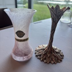 🌟 Elegant Metal Candle Holder – Nature-Inspired Design! – $35 OBO