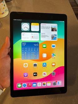 iPad 8th Generation – 128GB Wi-Fi + Cellular