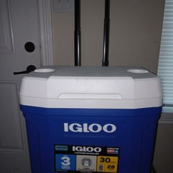 Igloo Latittude 30 Roller Cooler