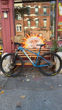 TREK BIKE