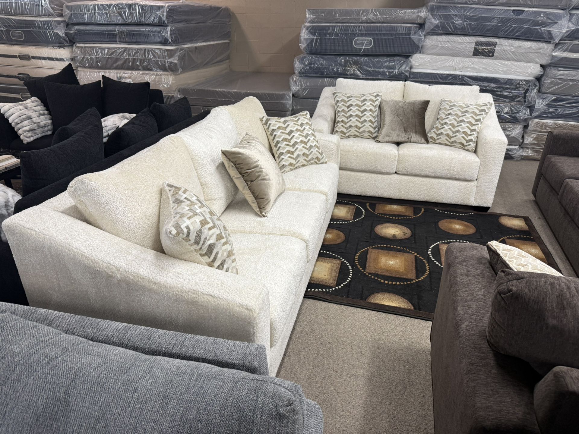 NEW SOFA & LOVESEAT 