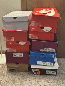 Last 10 pare of shoes for sale hit me up