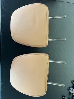 Lexus GS350 Headrests. Brown.