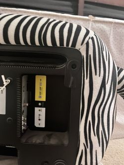 20 Inch Zebra Hannspree Television for Sale in Phoenix, AZ - OfferUp