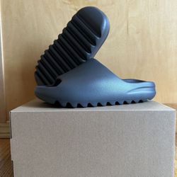 Adidas Yeezy Slide Granite ID4132 Men’s Size 9 Brand New