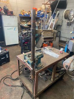 Heavy Duty welding table with Vise