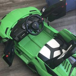 Green Battery Powered Lamborghini 