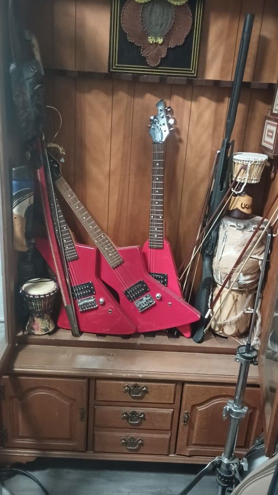 Guitars Mini First Act 3of Them