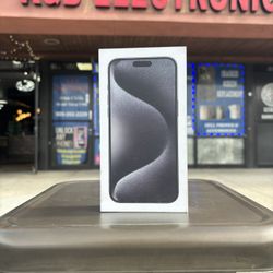 iPhone 15 Pro Max (Factory Unlocked) Blue Titanium