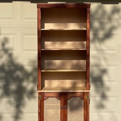 Beautiful Little Hutch/Nook